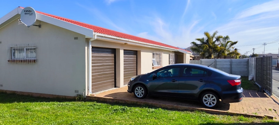 3 Bedroom Property for Sale in Churchill Estate Western Cape